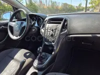 Usado Opel Astra Essentia 100 CV (73 kW) 2011 Blanco Berlina