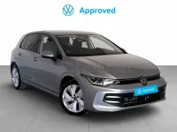 Usado VW Golf VIII 115 CV (84 kW) 2025 Gris / plata Berlina