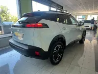 Usado Peugeot 2008 Allure 100 CV (73 kW) 2024 Blanco SUV