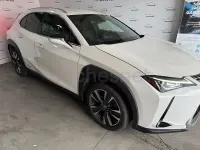 Usado Lexus UX Business Edition 184 CV (135 kW) 2021 Blanco SUV