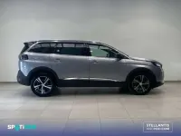 Usado Peugeot 5008 GT 131 CV (96 kW) 2023 Gris SUV