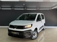 Usado Opel Combo Life Business Edition 102 CV (75 kW) 2024 Blanco Monovolumen