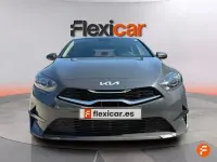 Usado Kia Ceed 136 CV (100 kW) 2023 Gris Utilitario