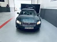 Usado VW Phaeton 241 CV (177 kW) 2004 Gris Berlina