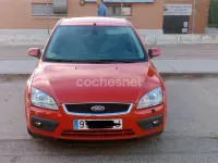 Usado Ford Focus Sport 136 CV (100 kW) 2006 Rojo Berlina