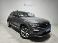 Usado VW T-Roc Advance 150 CV (110 kW) 2022 Gris / plata SUV