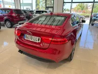 Usado Jaguar XE SE 180 CV (132 kW) 2021 Rojo Berlina