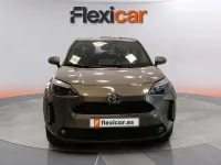 Usado Toyota Yaris Active 116 CV (85 kW) 2023 Verde Utilitario