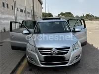 Usado VW Tiguan 140 CV (102 kW) 2009 Gris / plata SUV