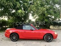 Usado Mazda MX5 131 CV (96 kW) 1999 Rojo Descapotable