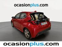 Usado Toyota Yaris Hybrid Active 116 CV (85 kW) 2024 Rojo Berlina