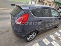 Usado Ford Fiesta Titanium 75 CV (55 kW) 2014 Gris / plata Utilitario