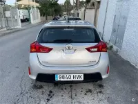 Usado Toyota Auris Active 90 CV (66 kW) 2014 Gris / plata Berlina