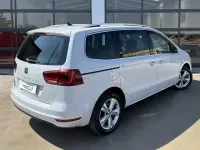 Usado Seat Alhambra XCELLENCE 150 CV (110 kW) 2022 Blanco Monovolumen