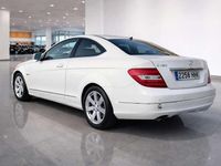 Usado Mercedes C180 156 CV (114 kW) 2011 Blanco Berlina