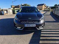 Usado Kia Niro 141 CV (103 kW) 2017 Gris / plata SUV