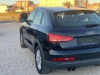 Begagnad Audi Q3 140 HK (102 kW) 2012 Svart SUV