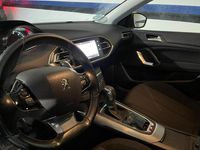 Usado Peugeot 308 Style 130 CV (95 kW) 2019 Gris Utilitario