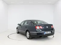 Usado VW Passat 140 CV (102 kW) 2005 Negro Berlina