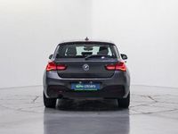 Usado BMW 118 140 CV (102 kW) 2018 Gris / plata Utilitario