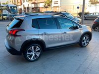 Usado Peugeot 2008 Allure 110 CV (80 kW) 2018 Gris / plata SUV