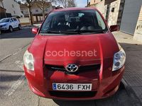 Usado Toyota Auris Sol 124 CV (91 kW) 2007 Rojo Utilitario