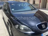 Usado Seat Leon Reference 105 CV (77 kW) 2008 Negro Utilitario