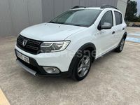 Usado Dacia Sandero Stepway 90 CV (66 kW) 2017 Blanco Utilitario