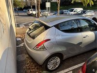 Usado Lancia Ypsilon Platinum 69 CV (50 kW) 2013 Gris / plata Utilitario