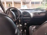 Usado Citroën Saxo 58 CV (42 kW) 2001 Gris / plata Utilitario