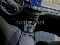Usado Ford Focus ST-Line 125 CV (91 kW) 2019 Rojo Berlina