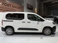Usado Citroën Berlingo Live 102 CV (75 kW) 2022 Blanco Monovolumen