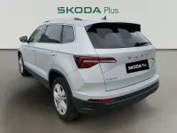 Usado Skoda Karoq Selection 150 CV (110 kW) 2025 Gris / plata SUV