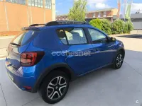 Usado Dacia Sandero Comfort 90 CV (66 kW) 2020 Azul Berlina