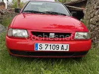 Usado Seat Ibiza 64 CV (47 kW) 1998 Rojo Utilitario