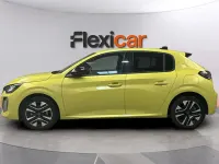 Usado Peugeot 208 Allure 101 CV (74 kW) 2025 Amarillo Utilitario