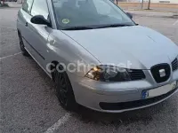 Usado Seat Ibiza Sport 75 CV (55 kW) 2003 Gris / plata Utilitario