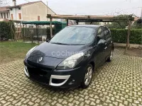 Usado Renault Scénic III Dynamique 110 CV (80 kW) 2011 Negro Monovolumen