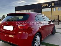 Usado Mercedes A180 Urban 122 CV (89 kW) 2014 Rojo Berlina
