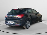 Usado Opel Astra Selective 140 CV (102 kW) 2013