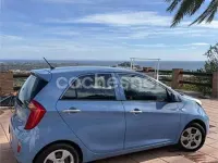 Usado Kia Picanto 66 CV (48 kW) 2014 Azul Utilitario