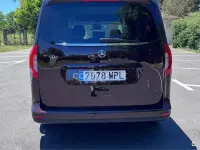 Usado Mercedes T180 116 CV (85 kW) 2024 Granate Monovolumen