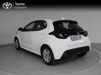 Usado Toyota Yaris Hybrid Business Edition 116 CV (85 kW) 2021 Blanco Berlina