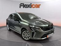 Begagnad Renault Clio V Evolution 101 HK (74 kW) 2025 Grå Sedan