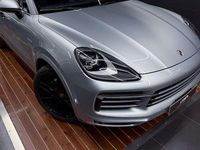 Usado Porsche Cayenne 462 CV (339 kW) 2020 Gris / plata SUV