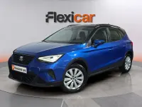 Usado Seat Arona Style 110 CV (80 kW) 2023 Azul SUV