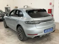 Usado Porsche Macan Turbo 440 CV (323 kW) 2020 Gris / plata SUV