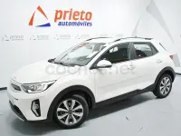 Usado Kia Stonic 100 CV (73 kW) 2022 Blanco SUV