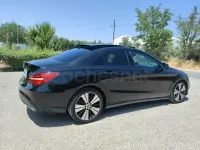 Usado Mercedes CLA200 136 CV (100 kW) 2019 Negro Coupe