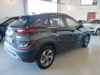 Usado Hyundai Kona 141 HP (103 kW) 2021 Cinzento SUV